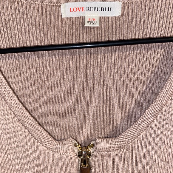 Fitting dress - Picture 2 of 7